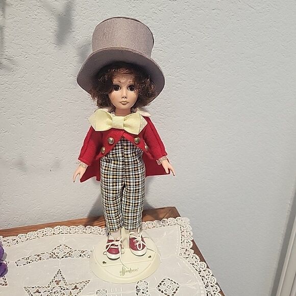 Effanbee Alice in Wonderland "Mad Hatter" Doll Vintage 70s 80s 1970s 1980s - Picture 1 of 15